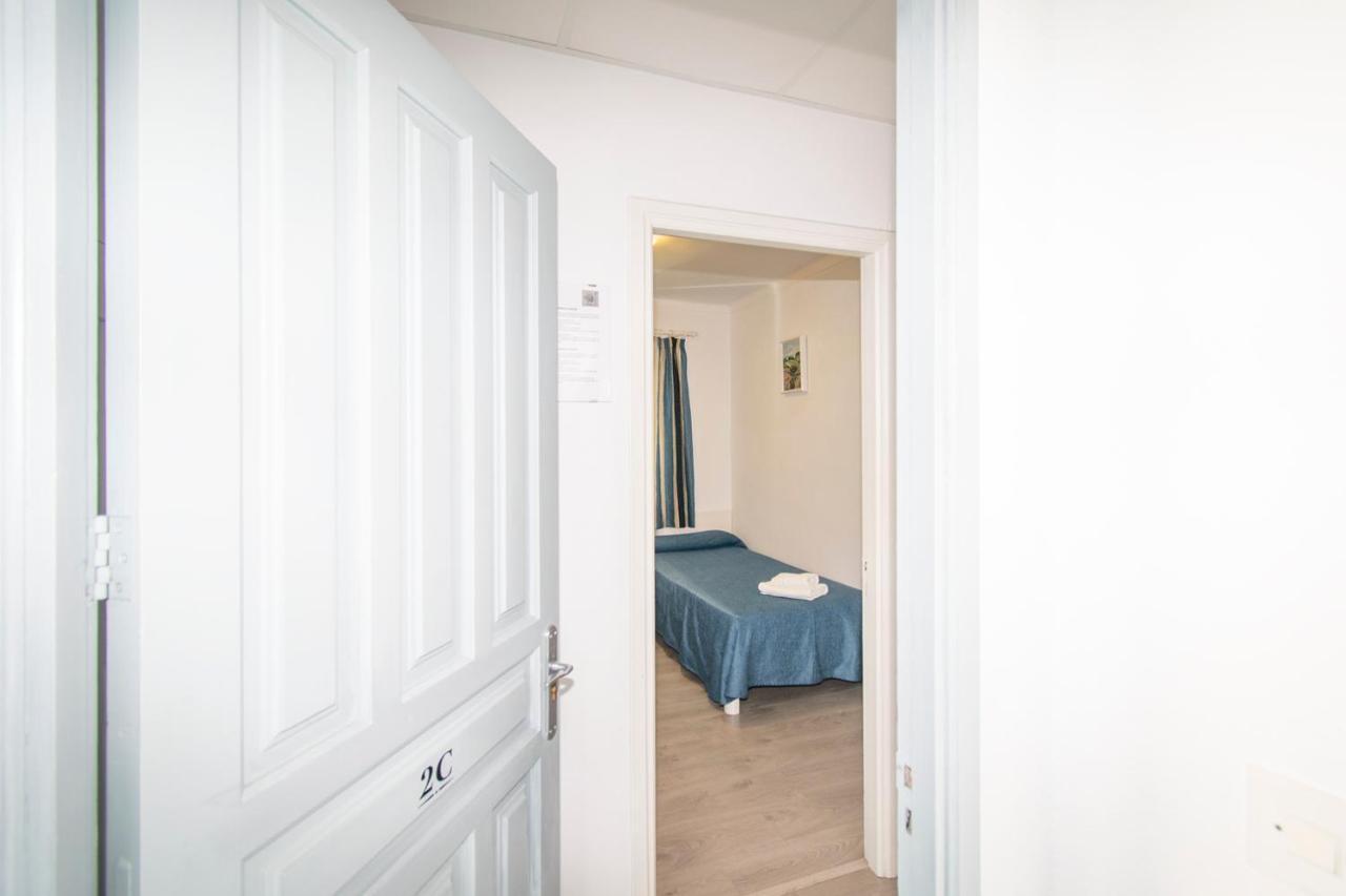 Apartamentos Falco ปอร์ต เด โปเญนซา ภายนอก รูปภาพ