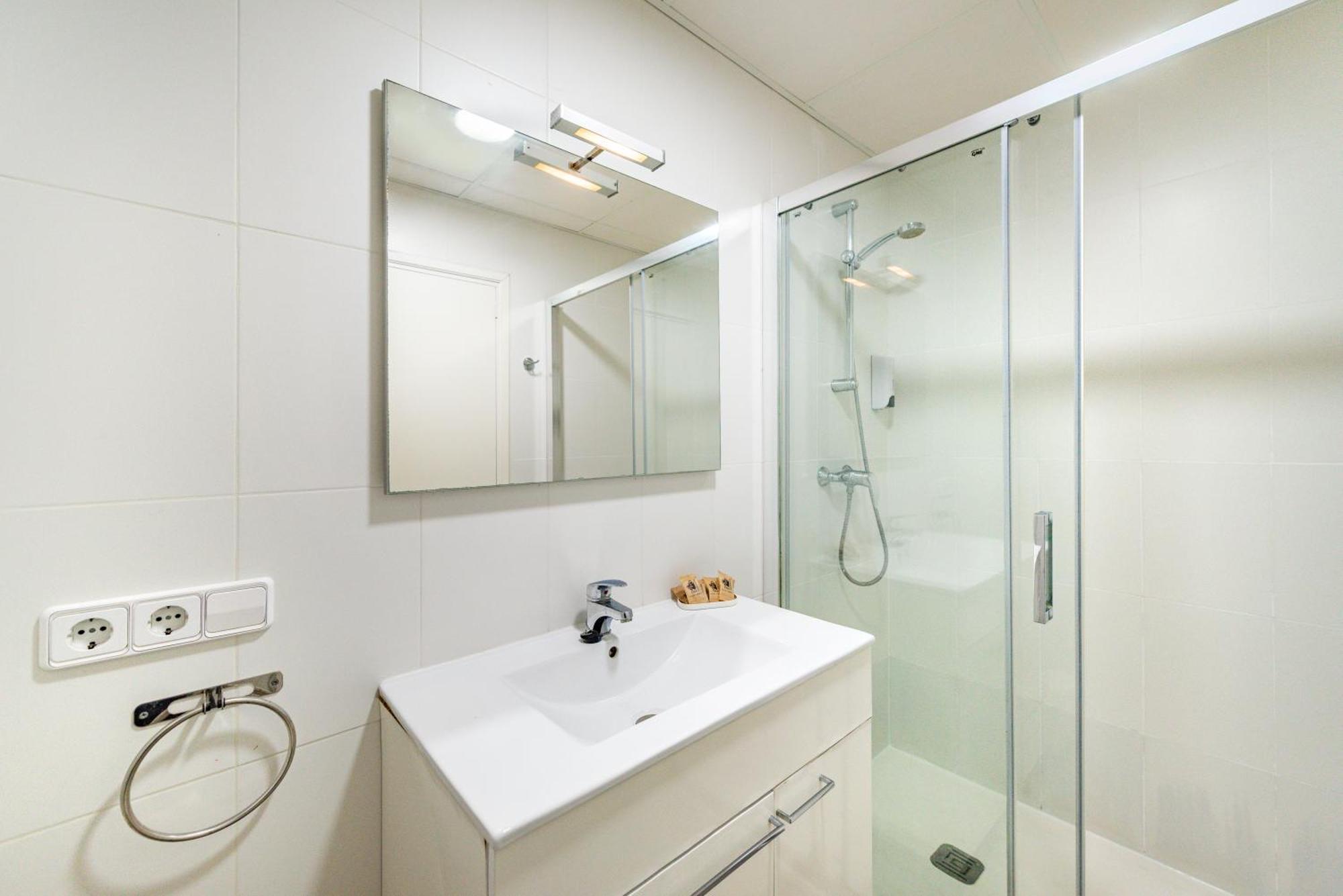 Apartamentos Falco ปอร์ต เด โปเญนซา ภายนอก รูปภาพ